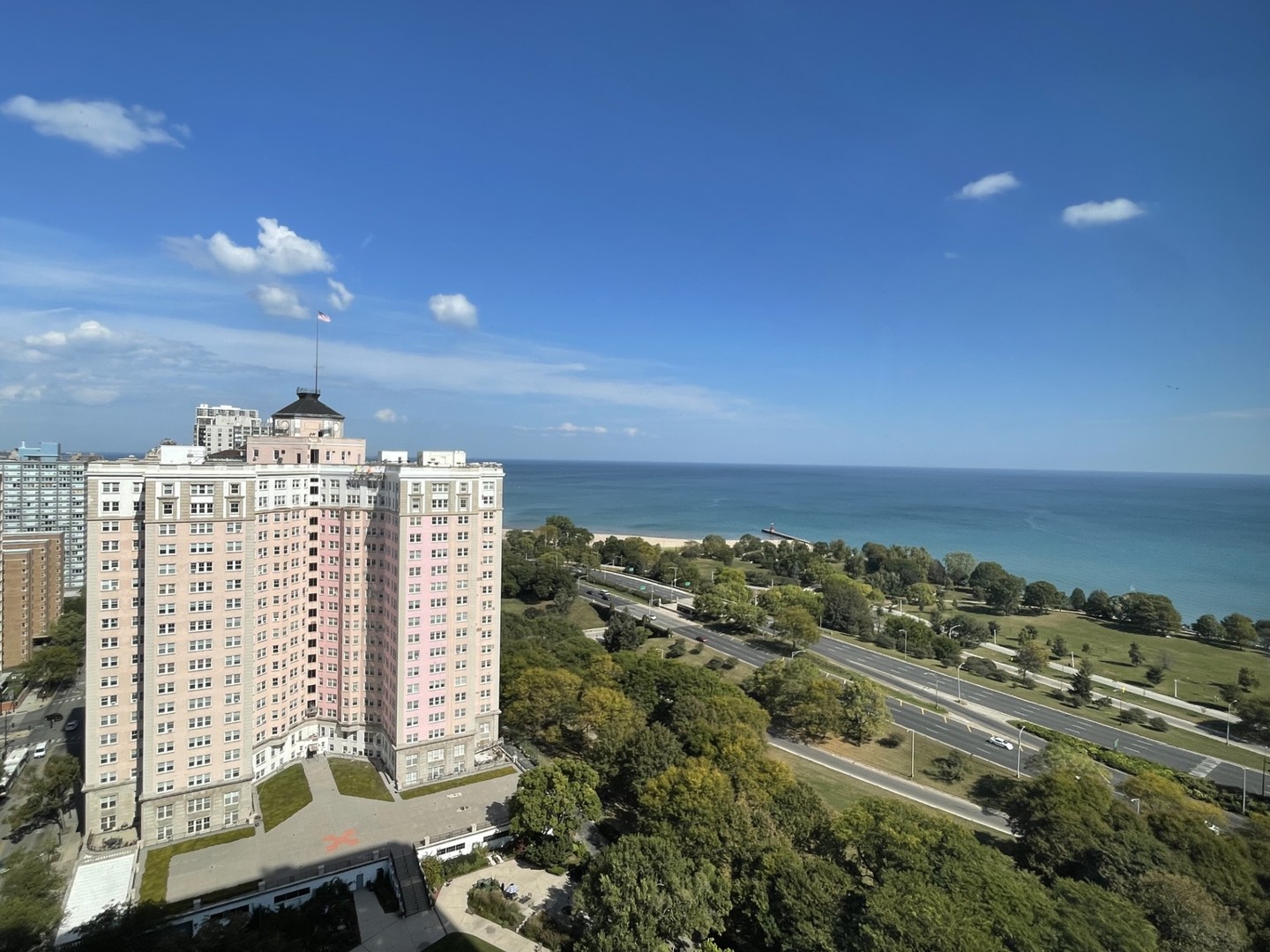 5455 North Sheridan Road, Unit 2611 Chicago, IL 60640 - Photo 11 of 26 a view of a city