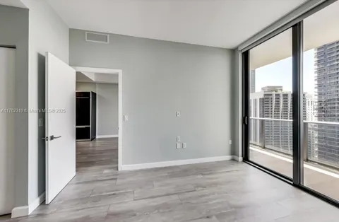$690,000 | 45 Southwest 9th Street, Unit 4104, Miami, FL 33130