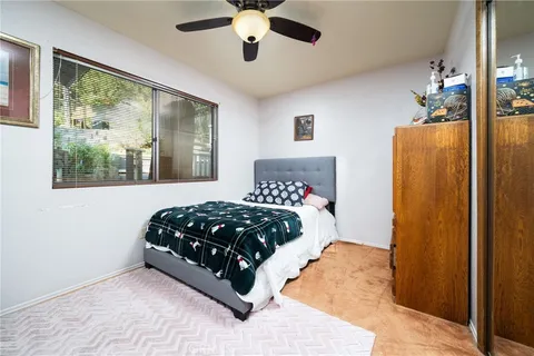 $399,000 | 682 Buckingham Square, Lake Arrowhead, CA 92352