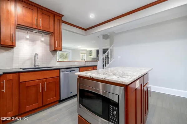 $10,000 | 49 Indian Harbor Drive, Unit 7, Greenwich, CT 06830