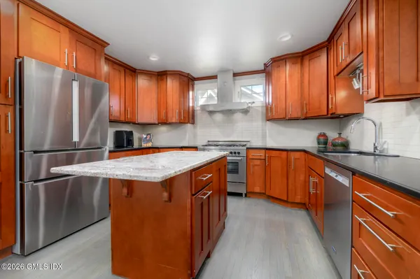 $10,000 | 49 Indian Harbor Drive, Unit 7, Greenwich, CT 06830