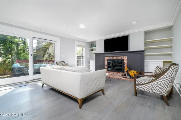 $10,000 | 49 Indian Harbor Drive, Unit 7, Greenwich, CT 06830