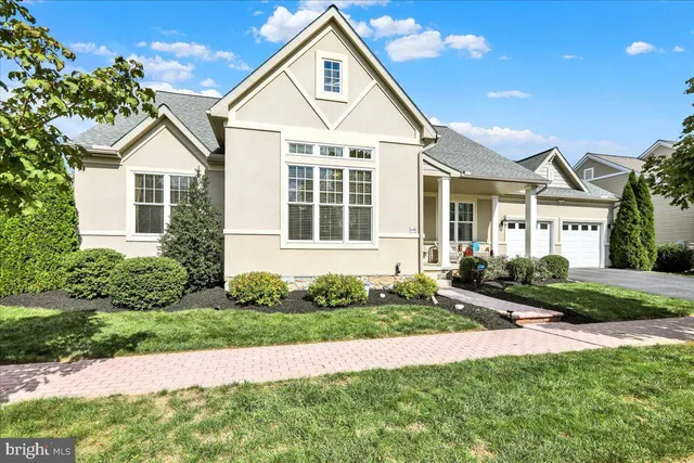 $700,000 | 648 Dorset Street, Lititz, PA 17543