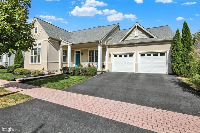 $700,000 | 648 Dorset Street, Lititz, PA 17543