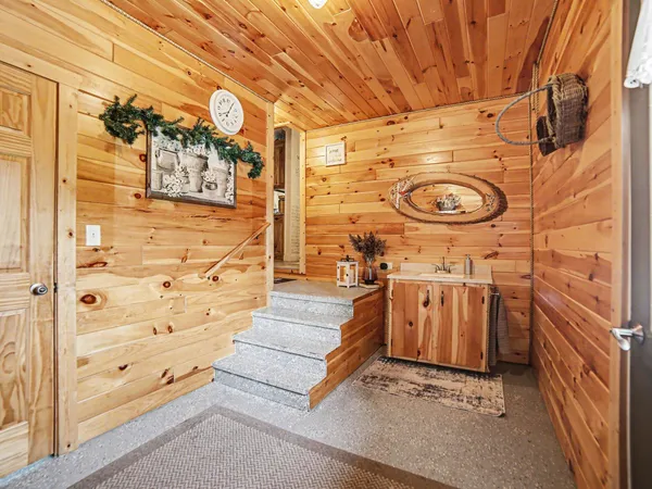 $525,000 | 1799 East U S 10, Custer, MI 49405