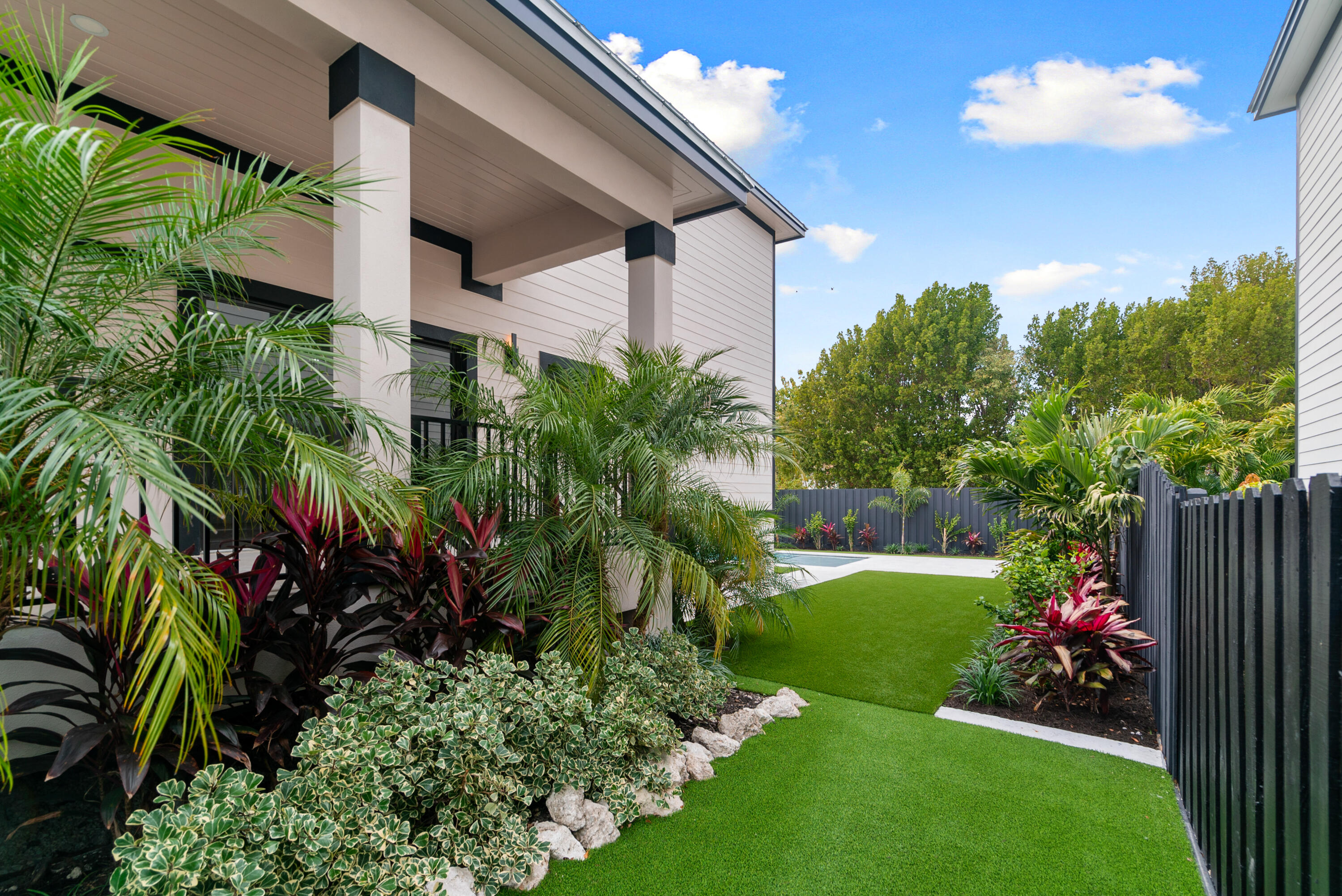 17 Coral Way Key Largo, FL 33037 - Photo 50 of 51 a view of a potted plants in front of house