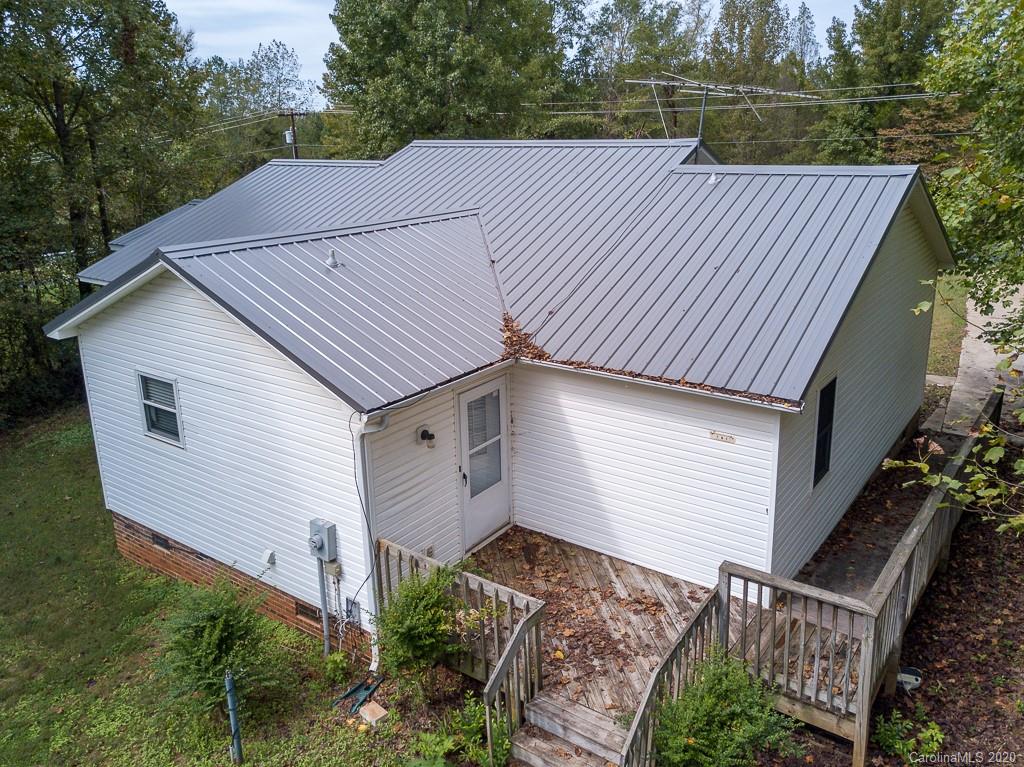 4525 Hickory Grove Road Sharon, SC 29742 - Photo 2 of 35 a view of a house with a yard