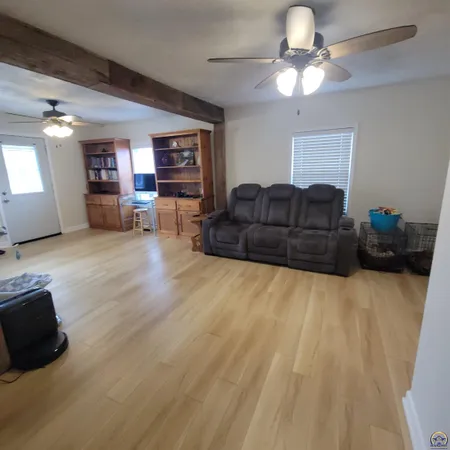 $164,500 | 722 Dakota Avenue, Holton, KS 66436