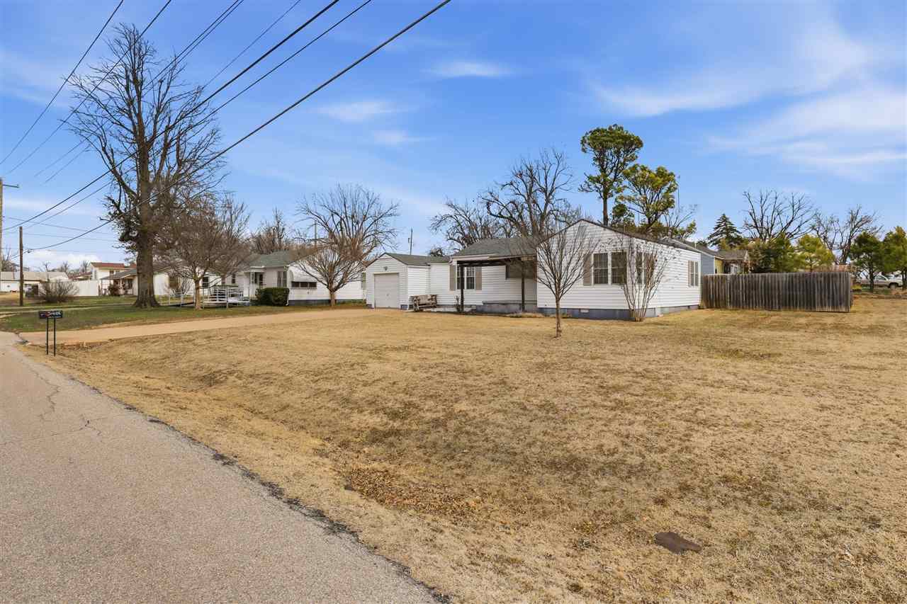 902 North 14th Street Perry, OK 73077 - Photo 5 of 35 Gallery Image 5