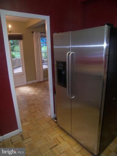 3648 Gunston Road Alexandria, VA 22302 - Photo 3 of 12 a view of elevator