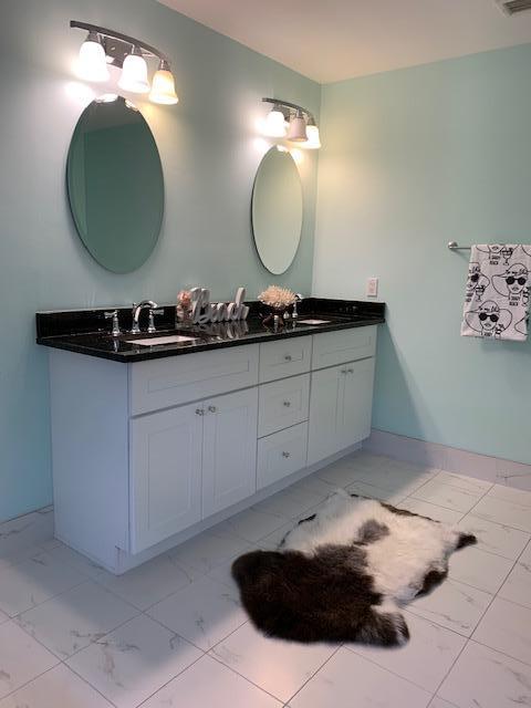 1475 Via Cameron Jupiter, FL 33477 - Photo 14 of 39 Master Bath
