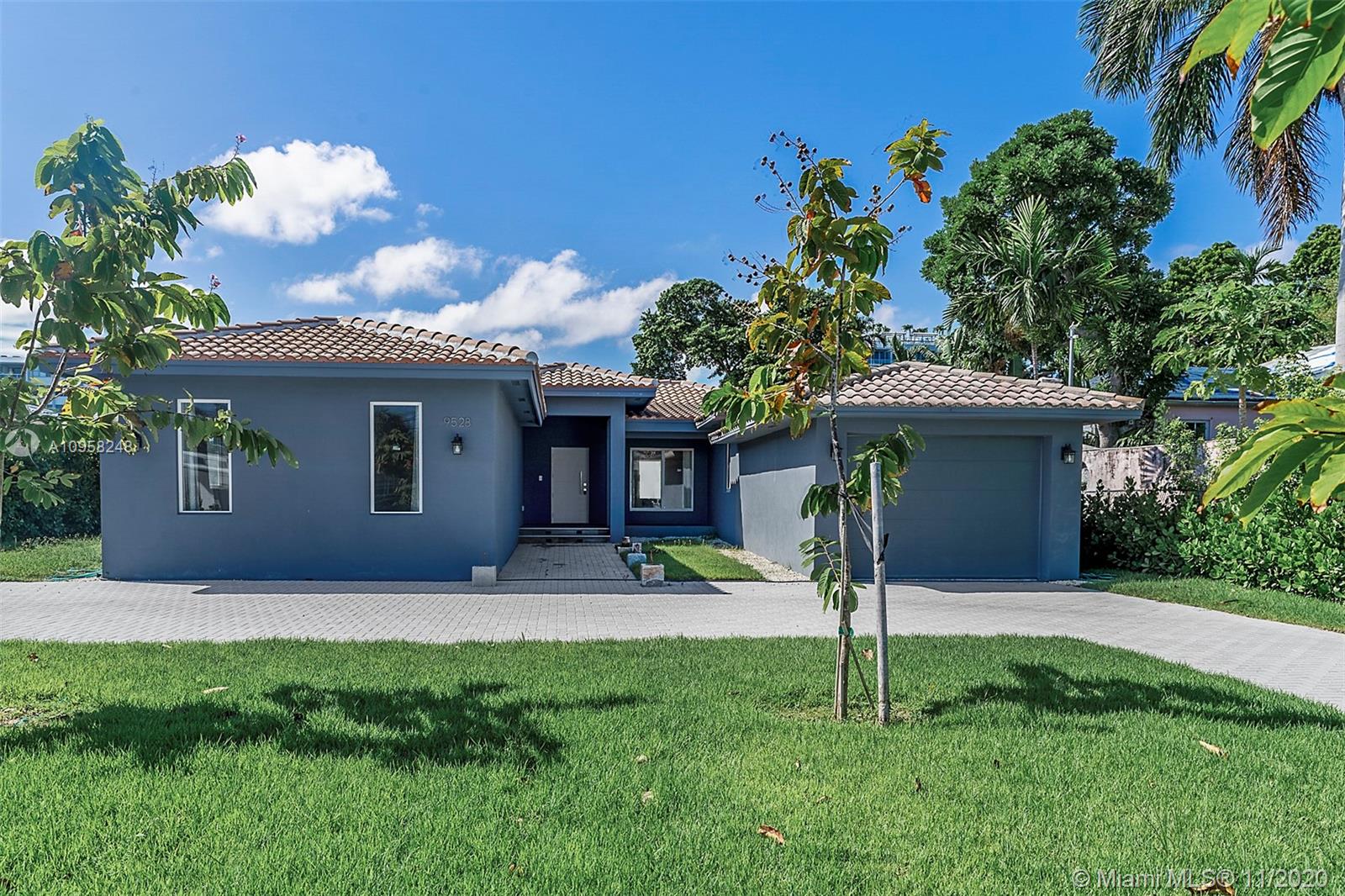 9528 Bay Drive Surfside, FL 33154 - Photo 2 of 34