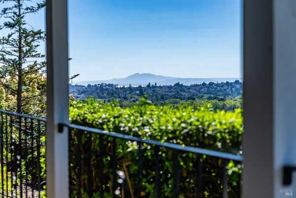 $699,000 | 453 Clark Drive, Vallejo, CA 94591