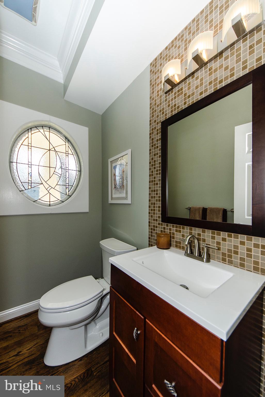 403 Tapawingo Road Southwest Vienna, VA 22180 - Photo 33 of 59 Powder room