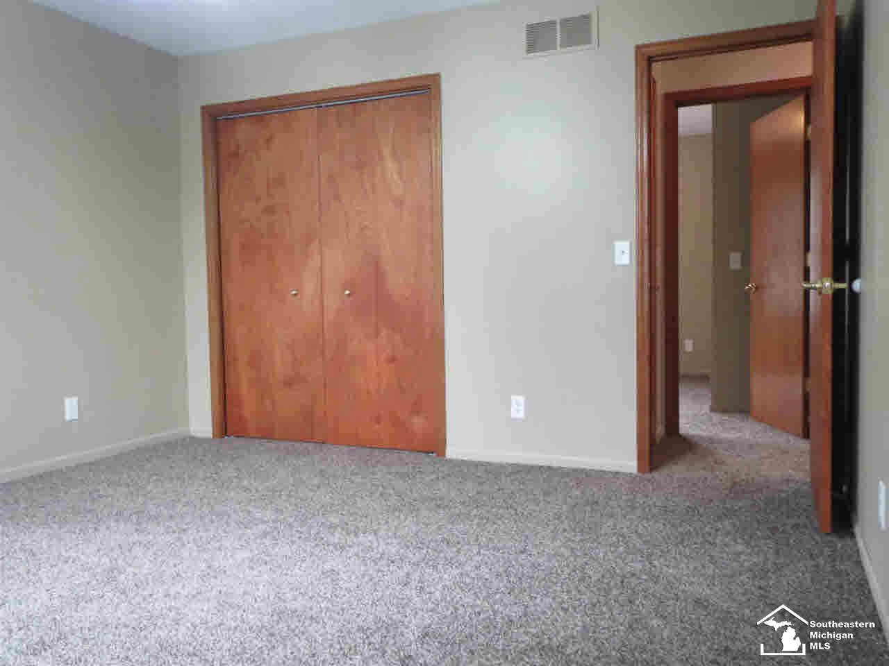 1538 South Custer Road Monroe, MI 48161 - Photo 10 of 15