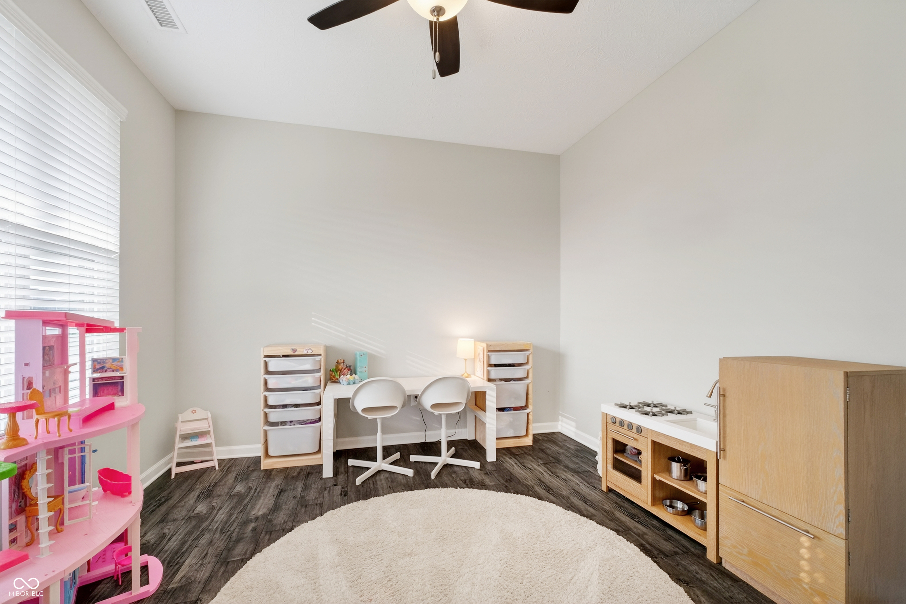 9697 Denrose Drive Fishers, IN 46040 - Photo 6 of 48