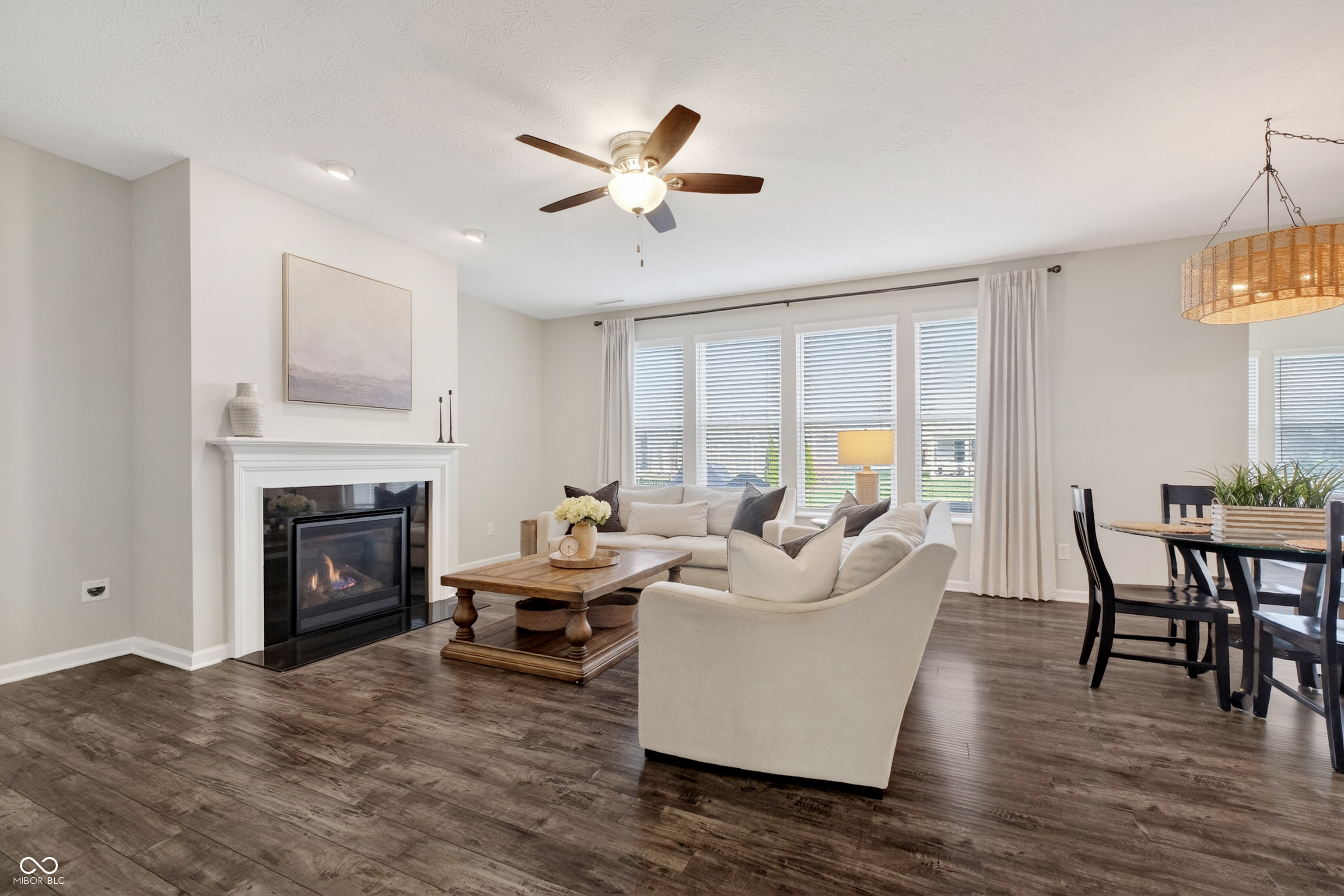 9697 Denrose Drive Fishers, IN 46040 - Photo 8 of 48