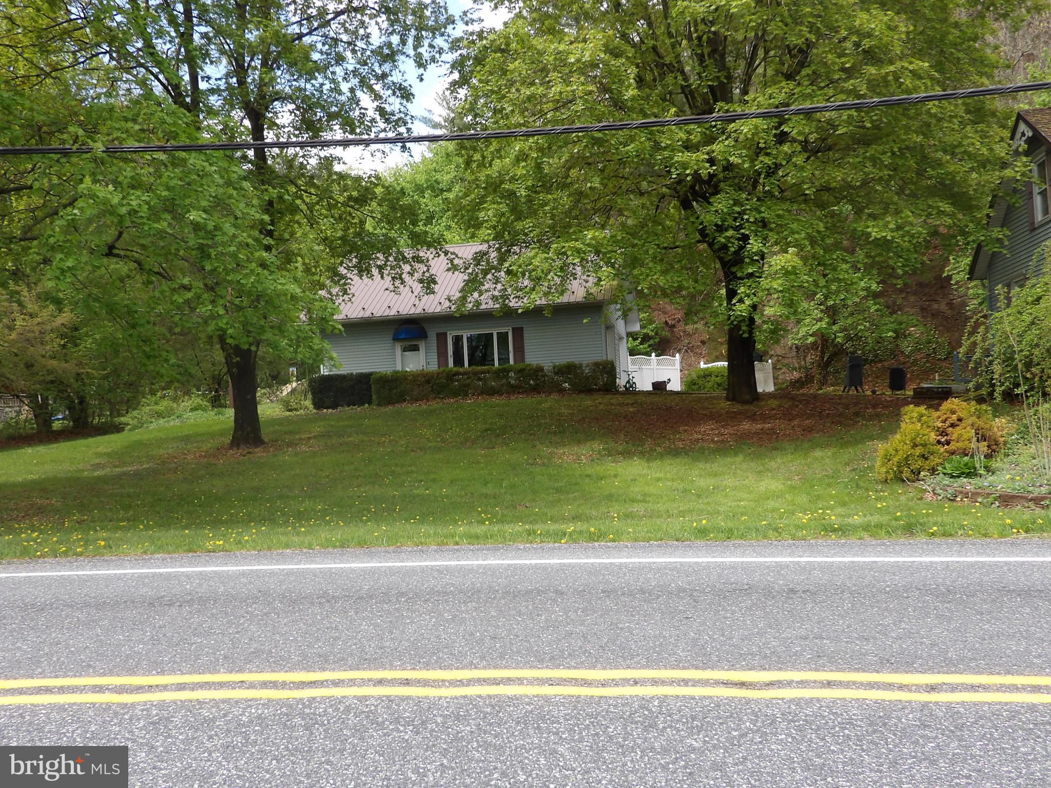 150 Suedberg Road Pine Grove, PA 17963 - Photo 2 of 33 Garage