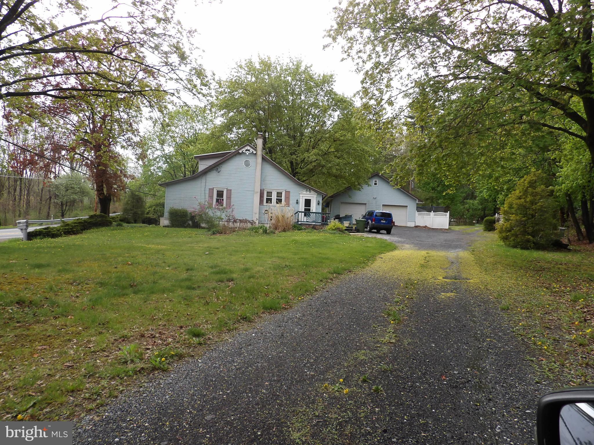 150 Suedberg Road Pine Grove, PA 17963 - Photo 4 of 33 Driveway,House and Garage