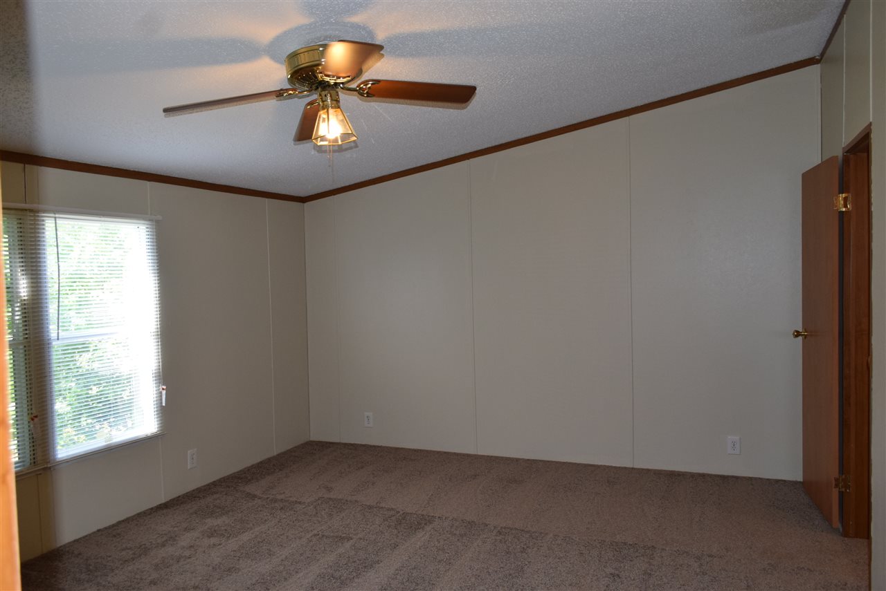 212 Autumnvale Drive Inman, SC 29349 - Photo 4 of 27 Gallery Image 4