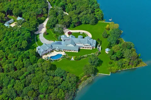 $67,500,000 | 38 Mathews Road, Wainscott, NY 11975