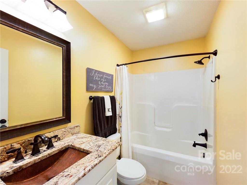 1839 Piper's Ridge Circle Northwest Conover, NC 28613 - Photo 12 of 24 Gallery Image 12