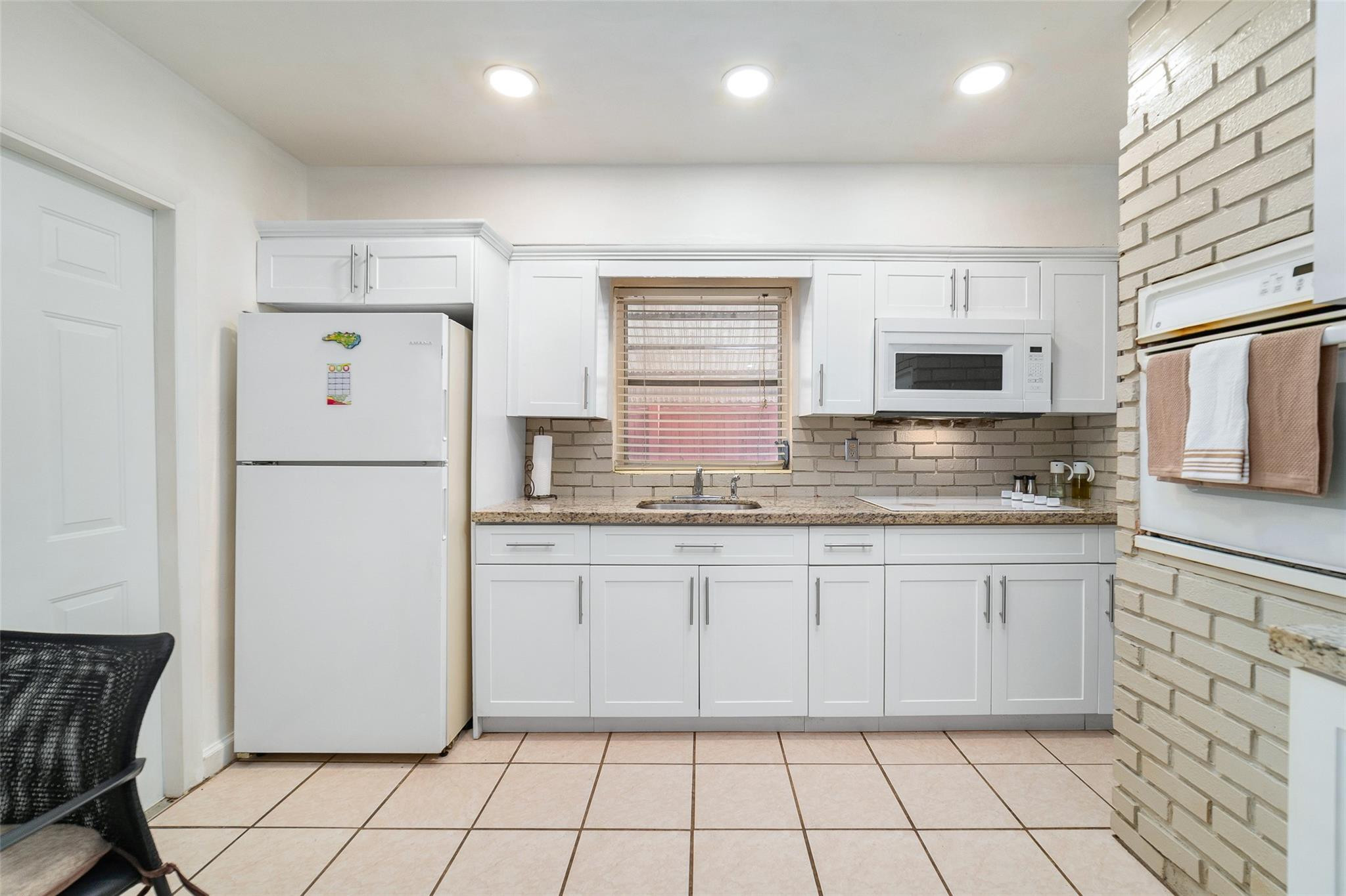 3007 Southwest 67th Way Miramar, FL 33023 - Photo 8 of 28 Photo 8