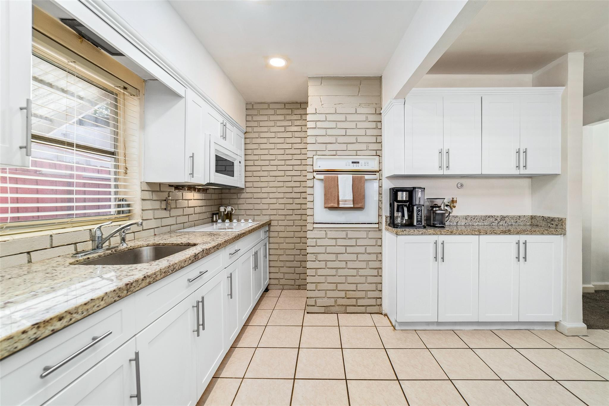 3007 Southwest 67th Way Miramar, FL 33023 - Photo 9 of 28 Photo 9