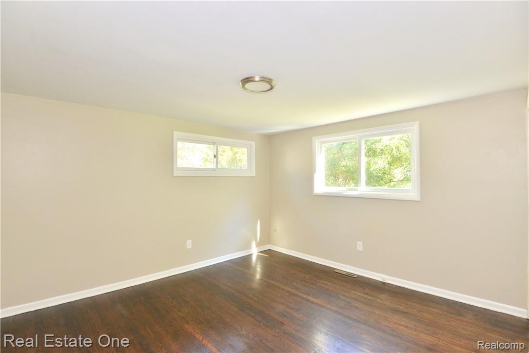338 Randolph Road Rochester, MI 48309 - Photo 12 of 26 fullsizeoutput_367c.jpeg