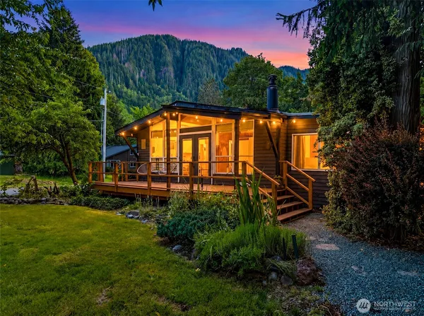 $515,000 | 19405 636th Avenue Northeast, Baring, WA 98251