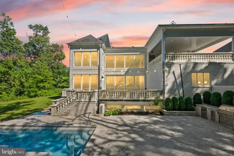 $2,499,000 | 6600 Reserves Hill Court, Annandale, VA 22003