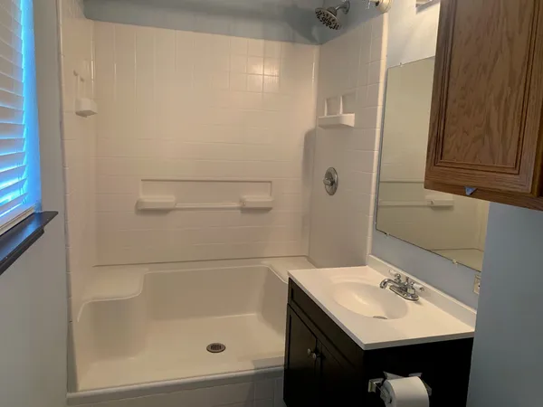 $2,595 | 13605 Ralph Ritchie Road, Manor, TX 78653