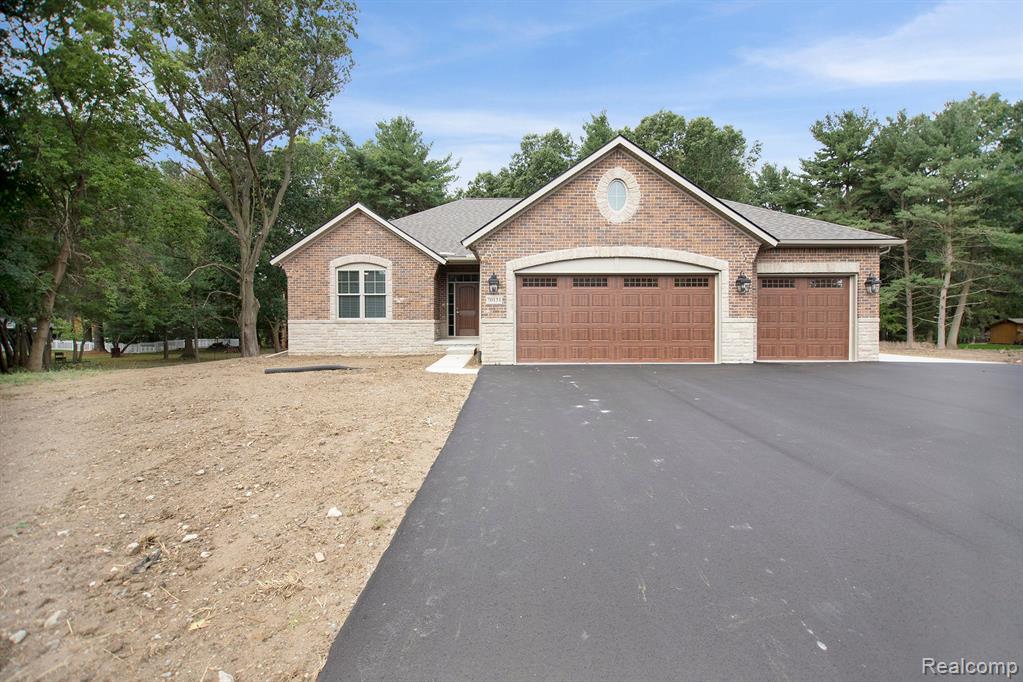 70131 Romeo Orchard Drive Romeo, MI 48065 - Photo 1 of 32