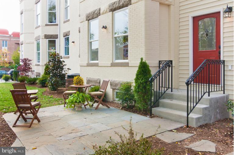 301 R Street Northwest, Unit 1 Washington, DC 20001 - Photo 11 of 17 Exterior (General)