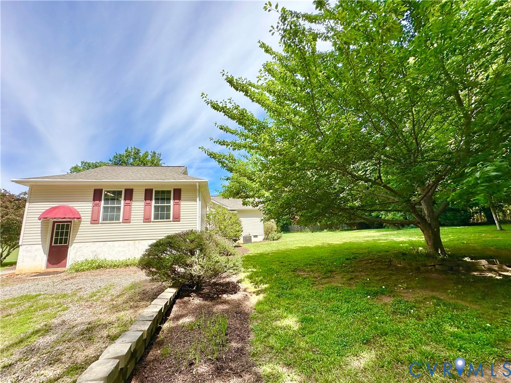 4352 Pierce Road Powhatan, VA 23139 - Photo 38 of 50