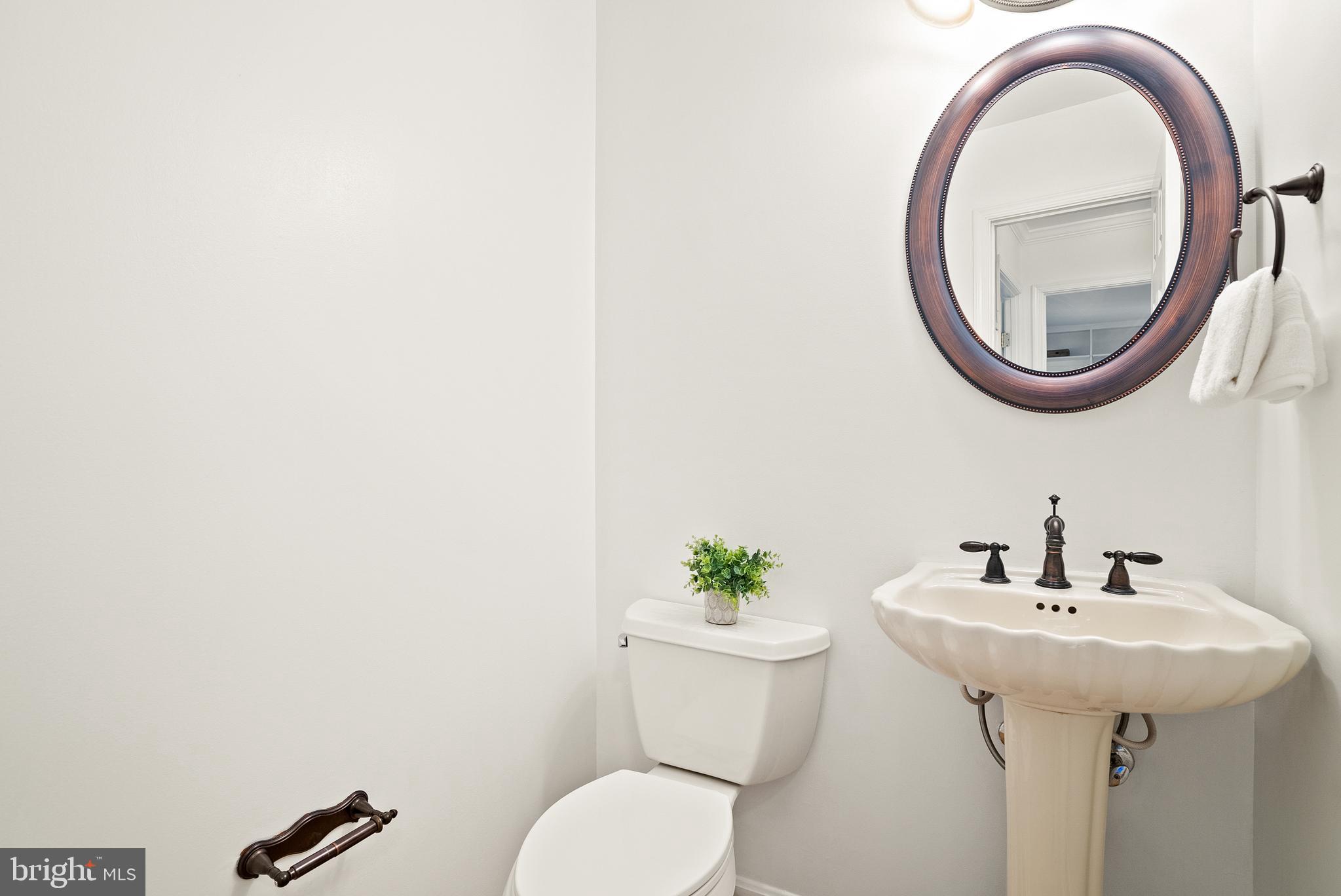 9005 Levelle Drive Chevy Chase, MD 20815 - Photo 17 of 39