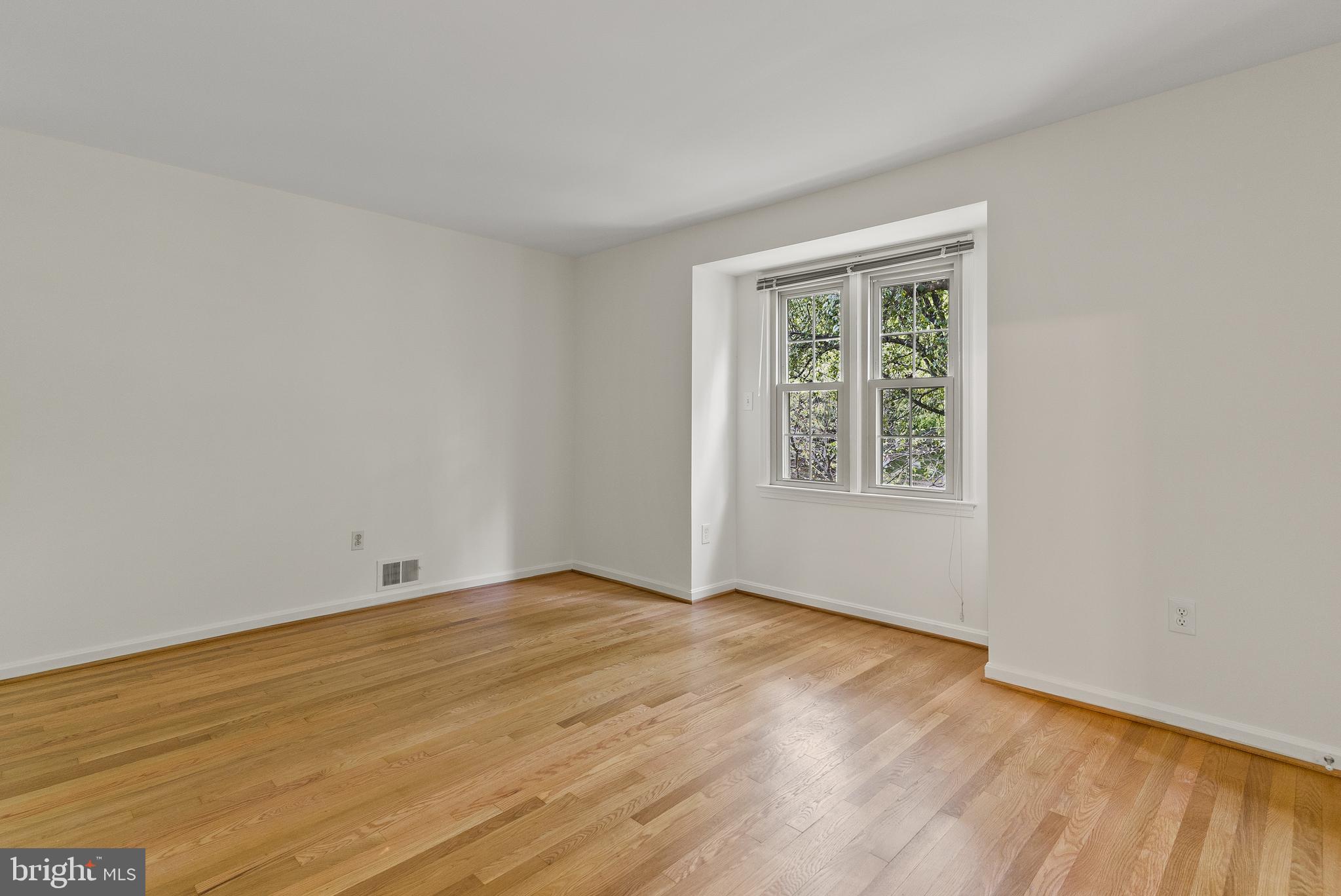 9005 Levelle Drive Chevy Chase, MD 20815 - Photo 28 of 39