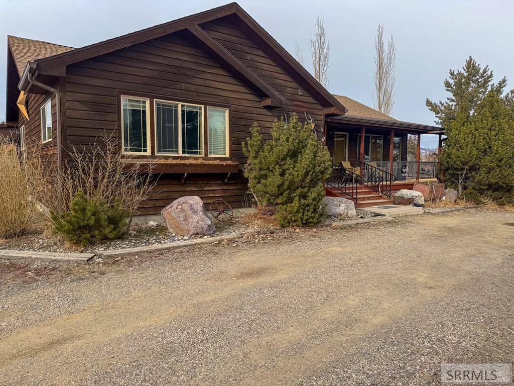 58 Crane Lane Challis, ID 83226 - Photo 4 of 43