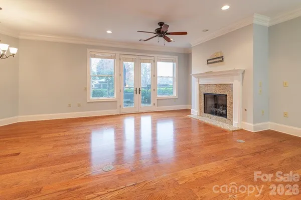 $340,000 | 350 East Allen Street, Unit 103, Hendersonville, NC 28792