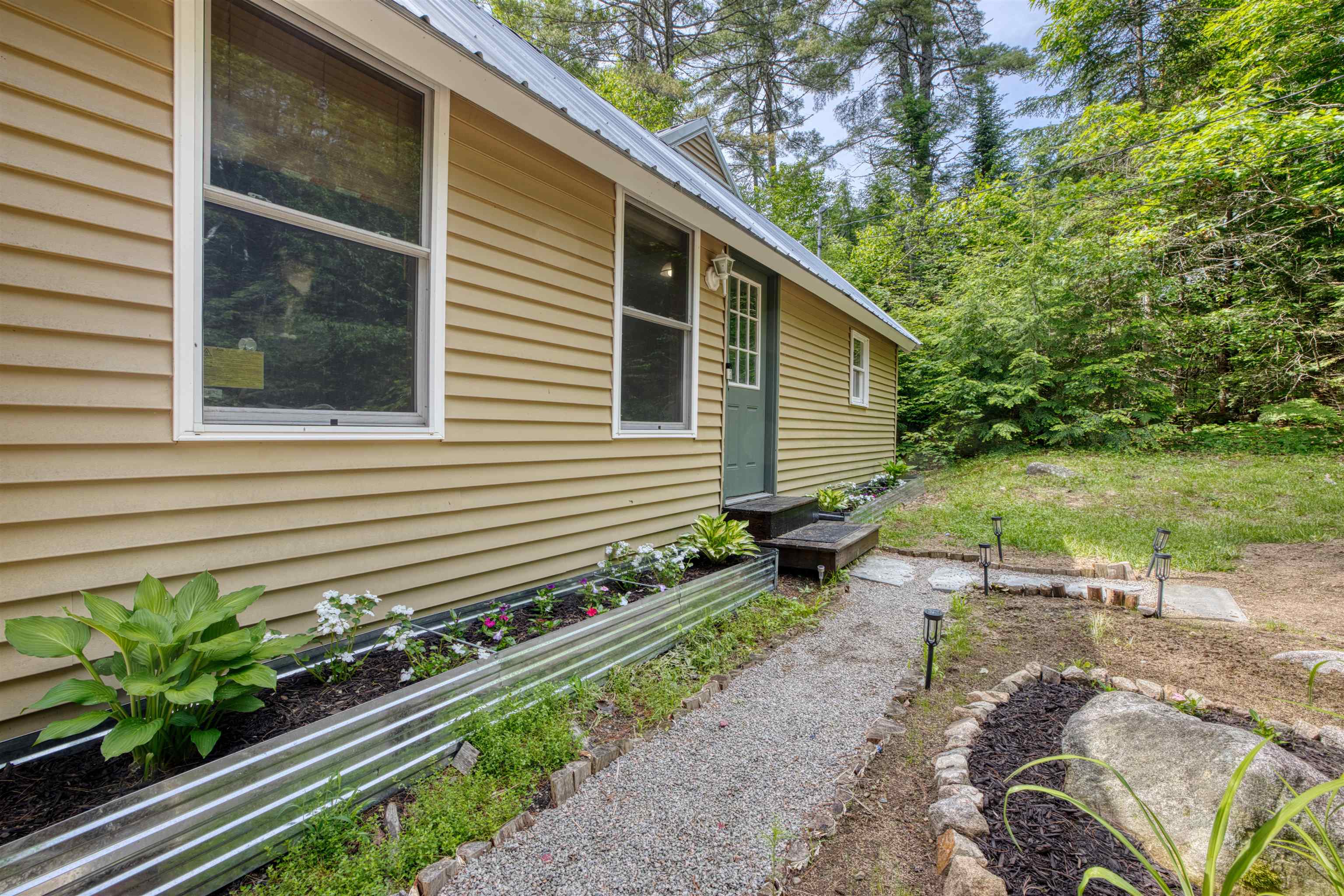 29 Gray Fox Road Effingham, NH 03882 - Photo 28 of 37