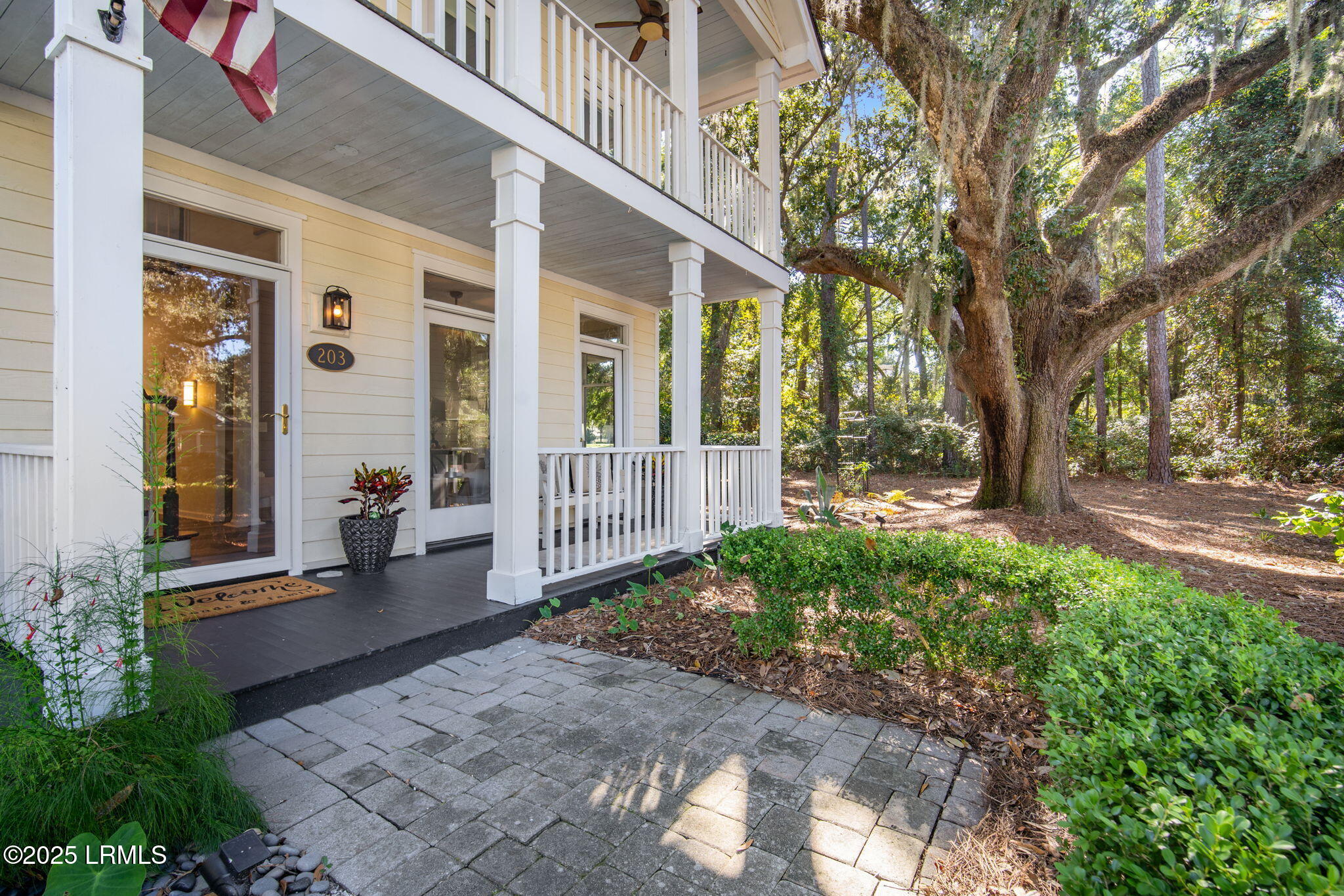 203 Locust Fence Road St. Helena Island, SC 29920 - Photo 4 of 60 97-web-or-mls-DSC09468