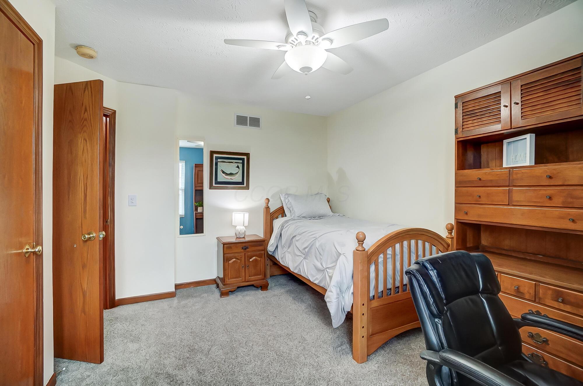 5337 Sutter Home Road Hilliard, OH 43026 - Photo 43 of 72 3rd Bedroom
