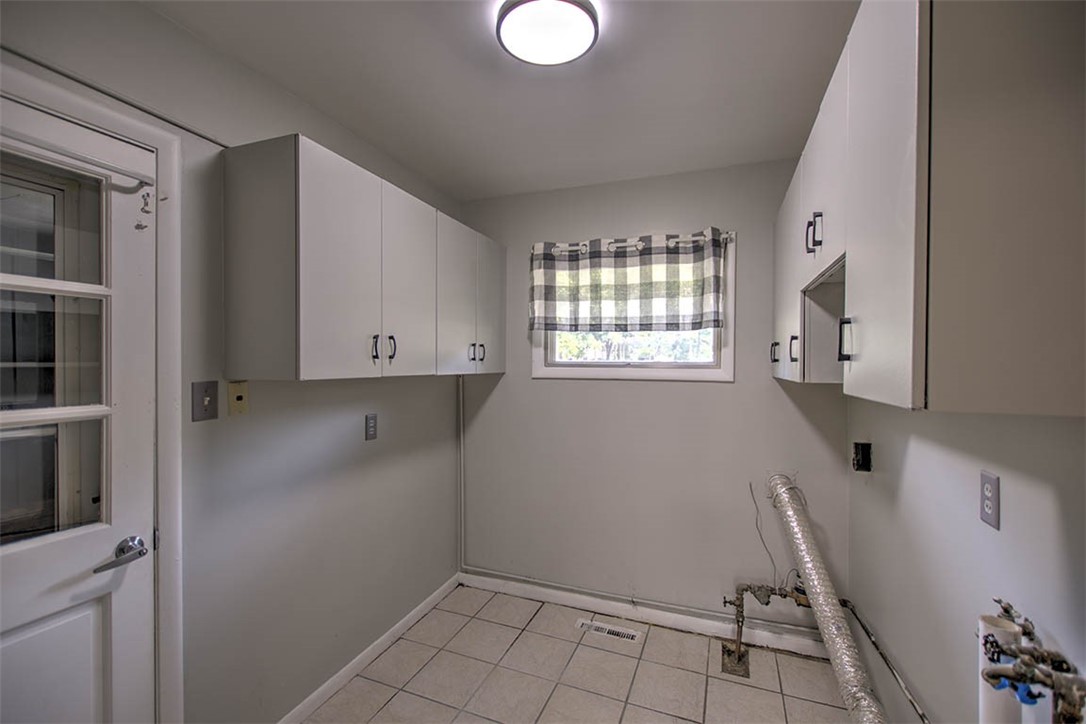 2207 Forest Crest Drive Decatur, IL 62521 - Photo 24 of 31