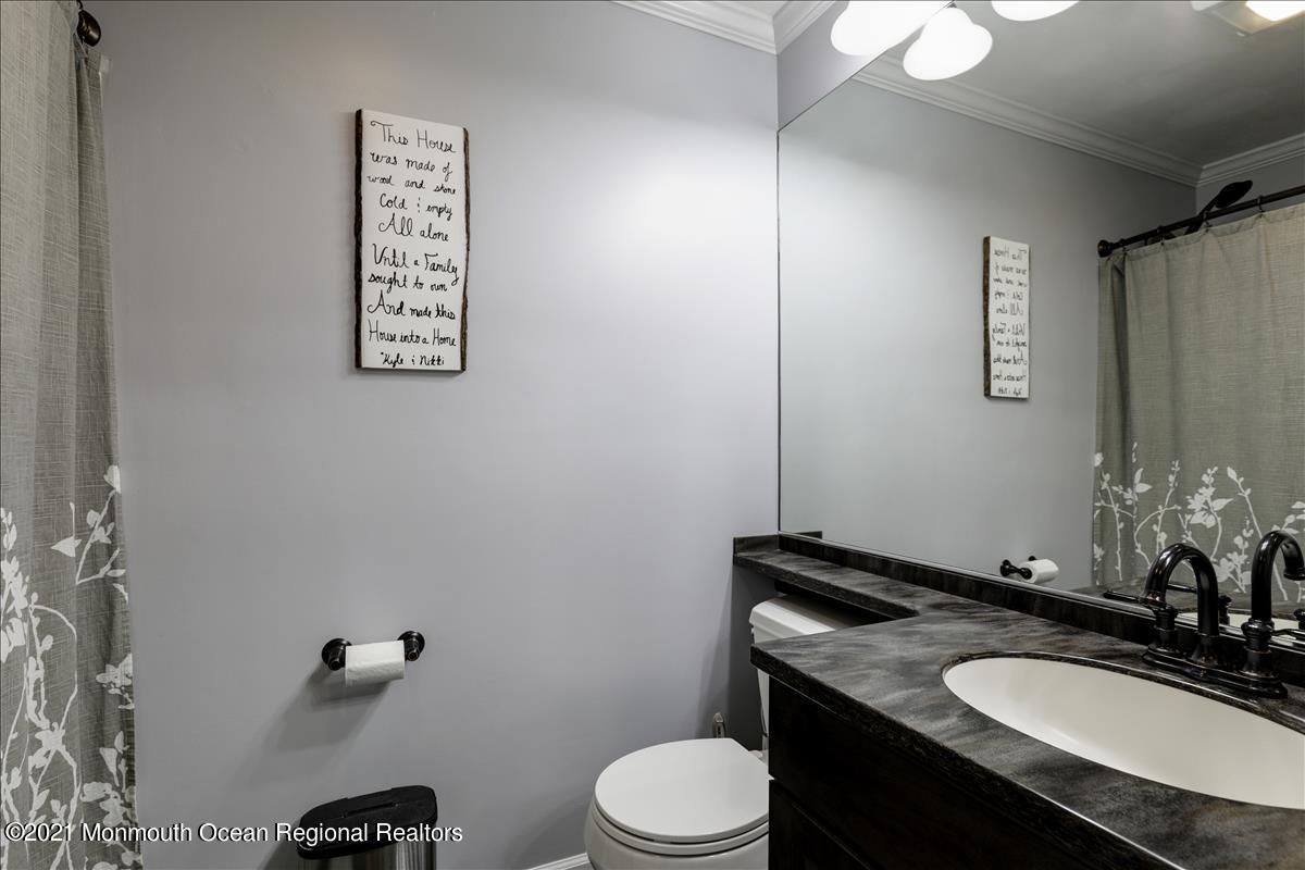 132 Bowsprit Road Manahawkin, NJ 08050 - Photo 16 of 20 132BowspiritRd0022