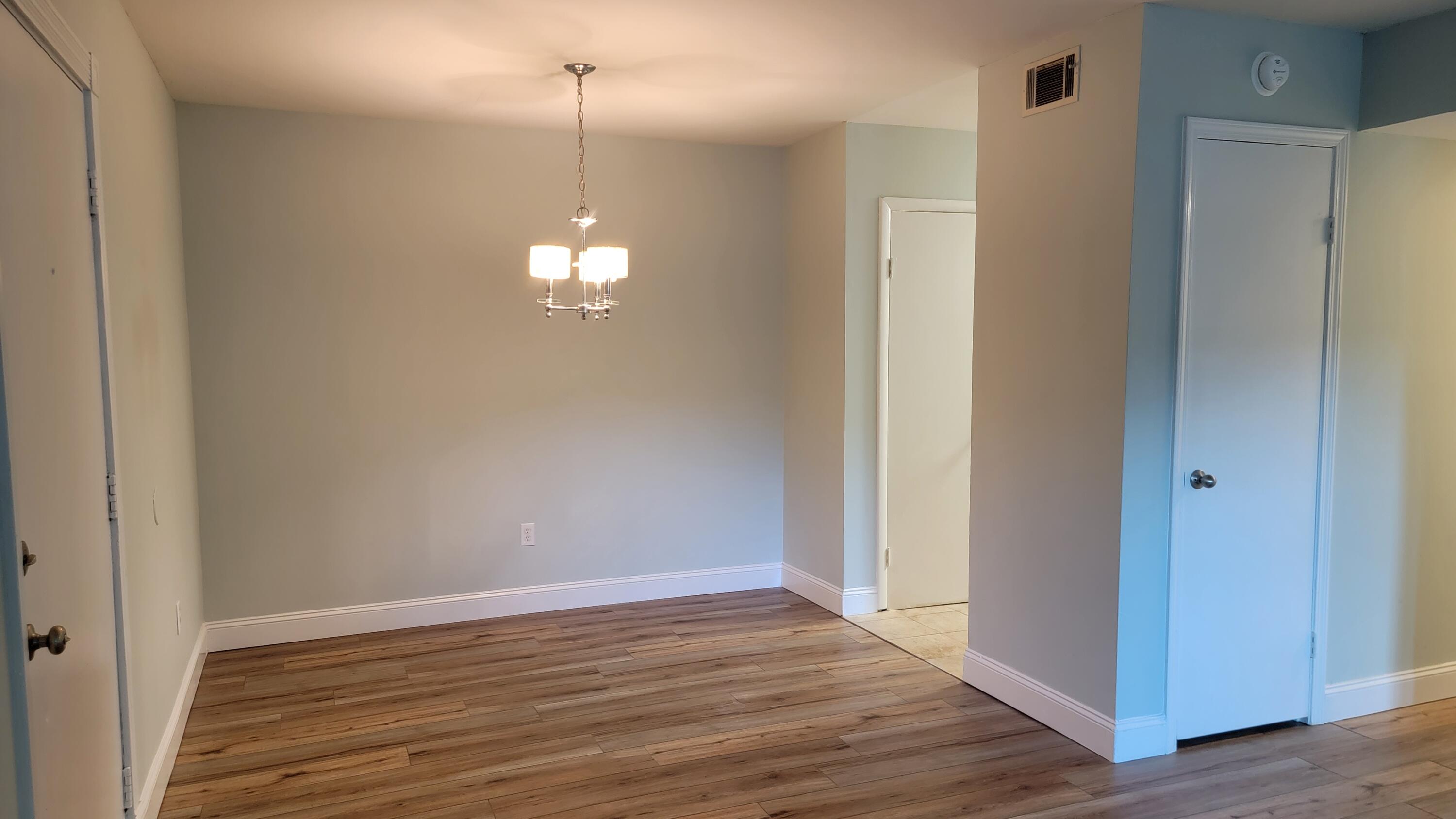 21 Rivers Point Row, Unit 4D Charleston, SC 29412 - Photo 5 of 15 Dining Room