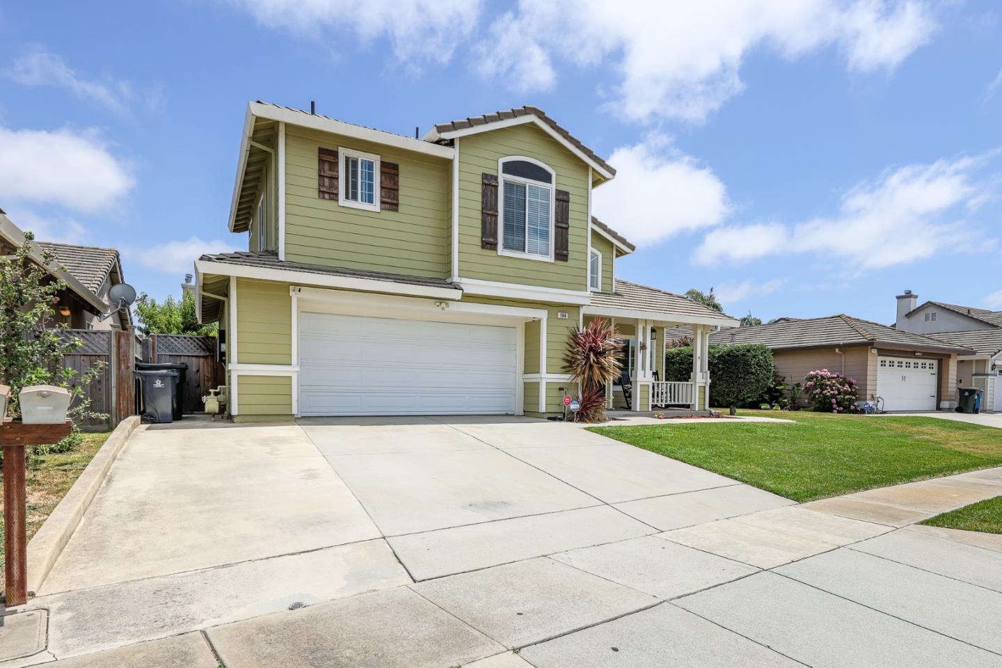 166 Sutton Way Salinas, CA 93906 - Photo 2 of 29