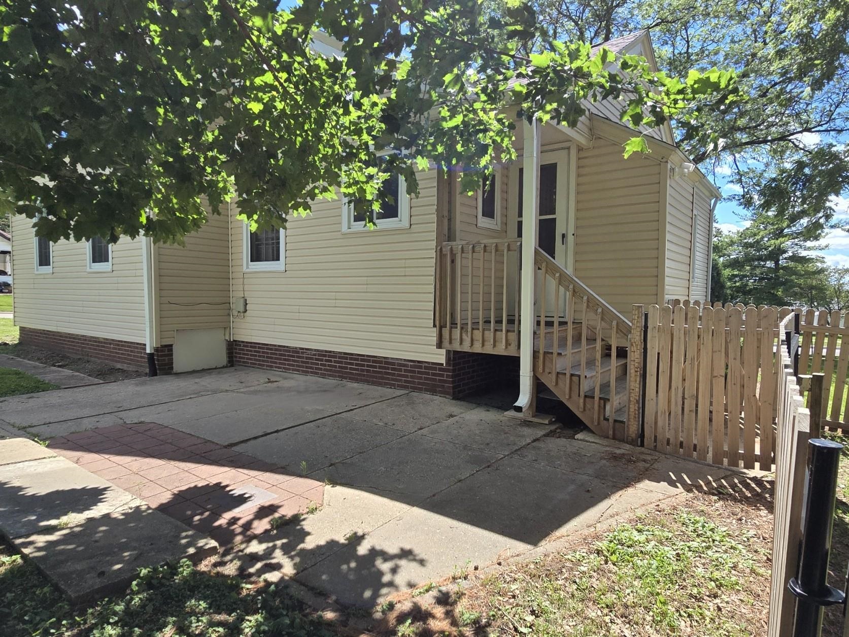 2201 6th Street Monroe, WI 53566 - Photo 22 of 22