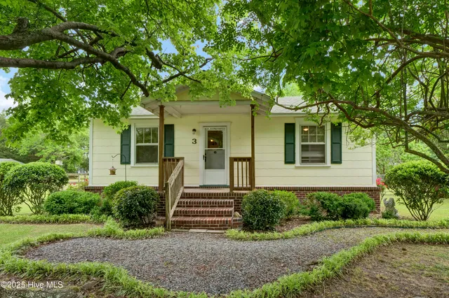 $279,000 | 3 Castle Farms Road, Castle Hayne, NC 28429