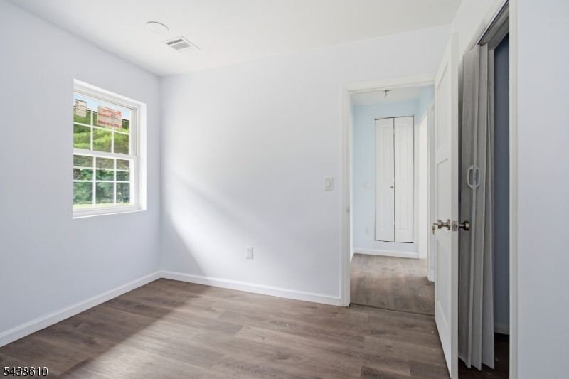 89 Armstrong Road Wantage, NJ 07461 - Photo 11 of 18 Gallery Image 11