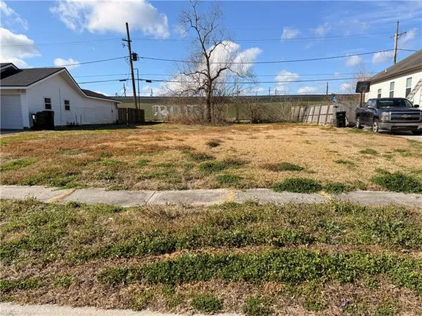 $40,000 | 108 Perrin Drive, Arabi, LA 70032